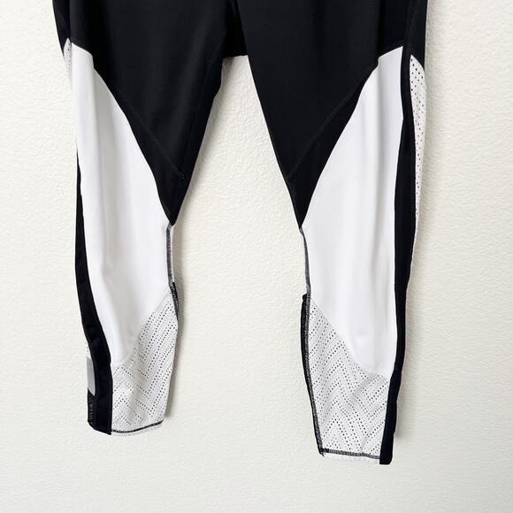 [Athleta] Black Colorblock High Rise Mesh Precision 7/8 Tight Legging Sz Large L - Picture 5 of 10